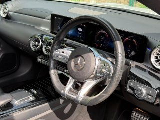 /photos/9837/bef9151f-9449-41e4-884e-2e567641364e_i320x240.jpg